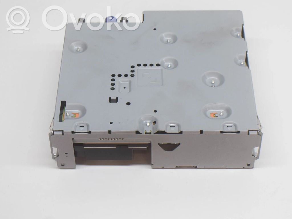 Audi Q7 4M GPS navigation control unit/module 