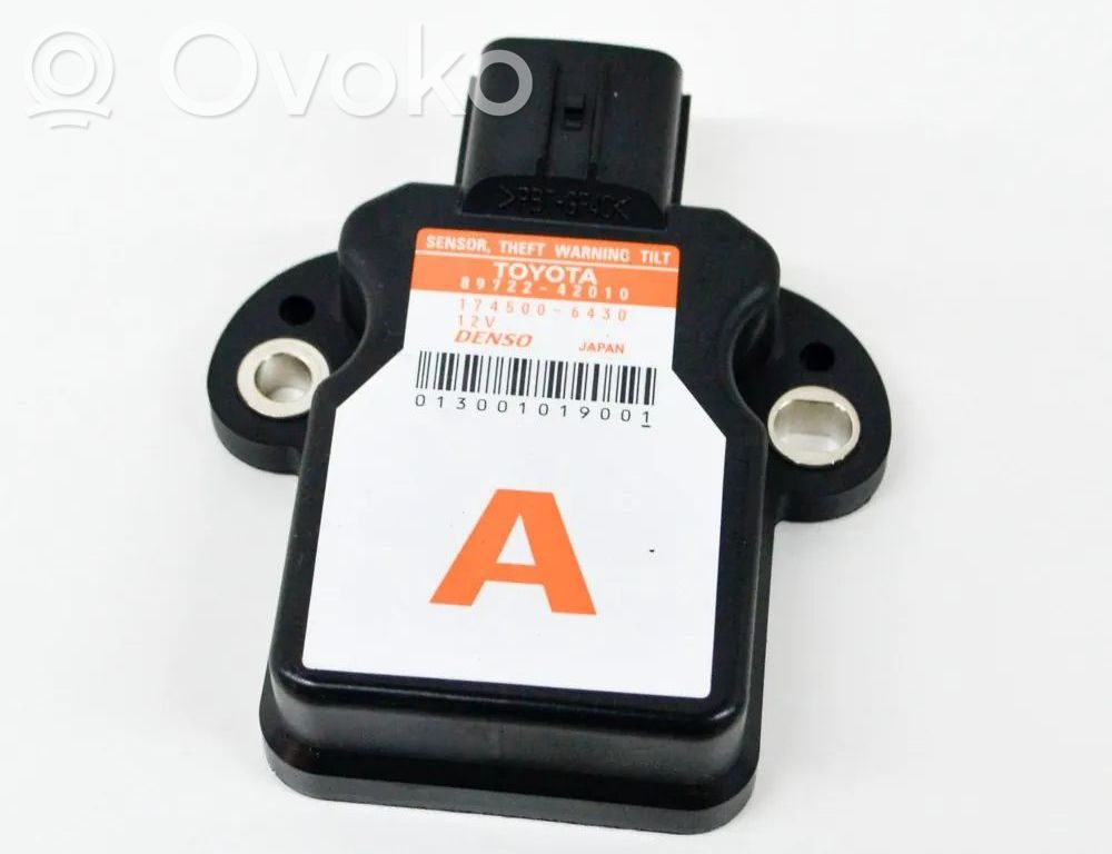 Toyota RAV 4 (XA40) Signalizacijos daviklis 
