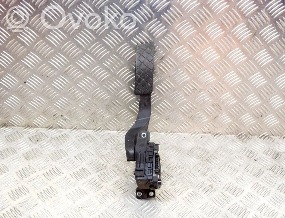 Audi A4 S4 B6 8E 8H Accelerator throttle pedal 