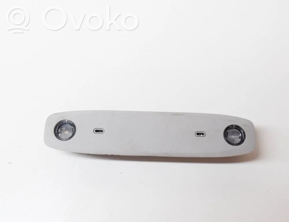 Tesla Model 3 Etuistuimen valo 
