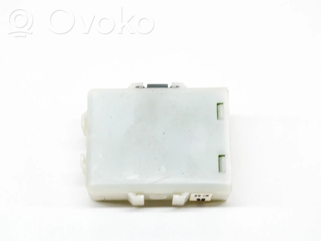 Subaru Legacy Keyless (KESSY) go control unit/module 