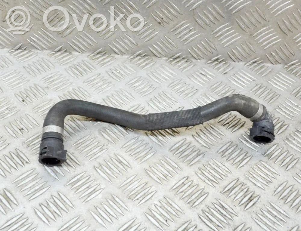 BMW 3 F30 F35 F31 Moottorin vesijäähdytyksen putki/letku