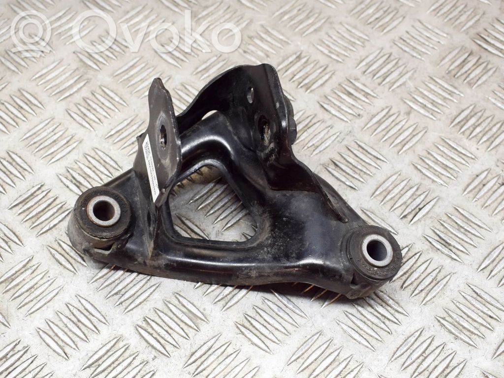 Tesla Model 3 Engine mounting bracket 