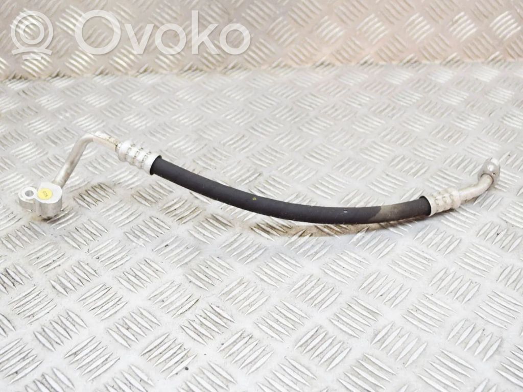 Ilmastointilaitteen putki (A/C)   1EA816721