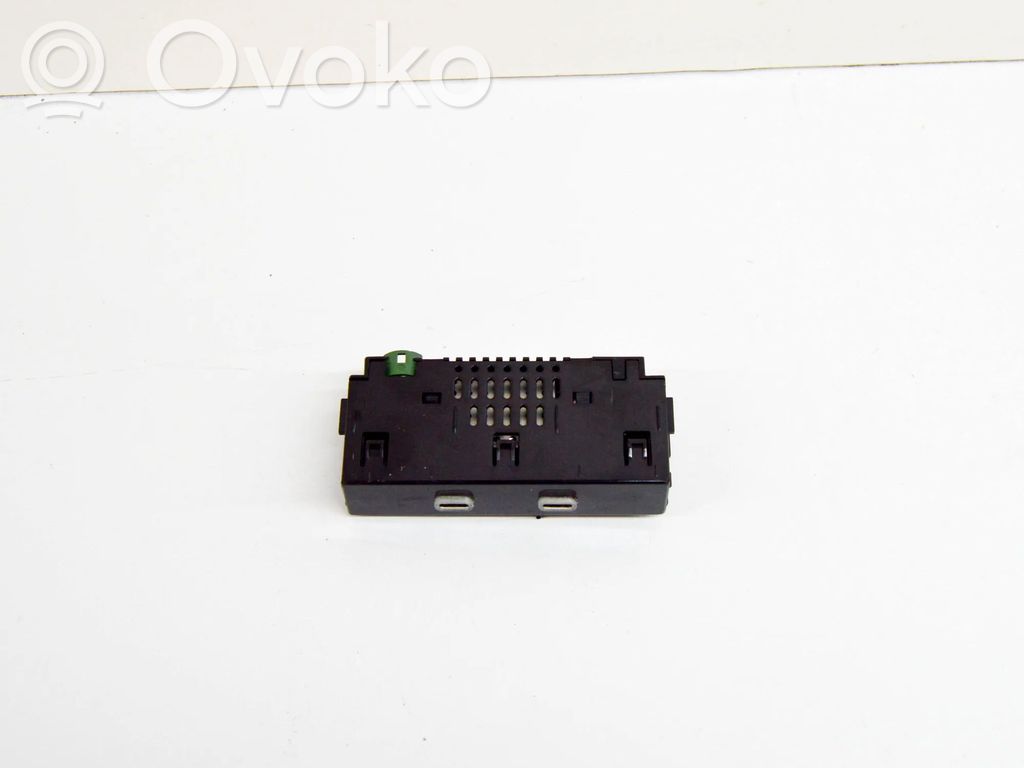 Skoda Kamiq USB jungtis 