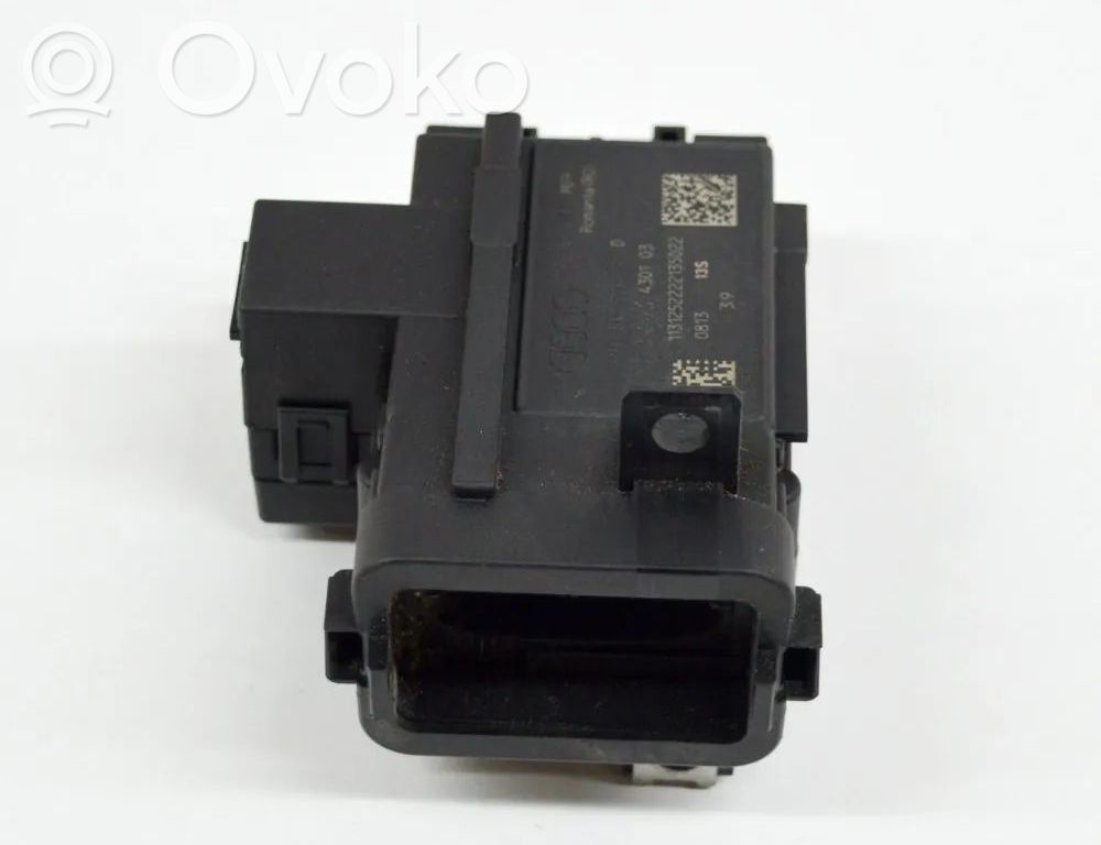 Stacyjka   8K0909131D,33304301