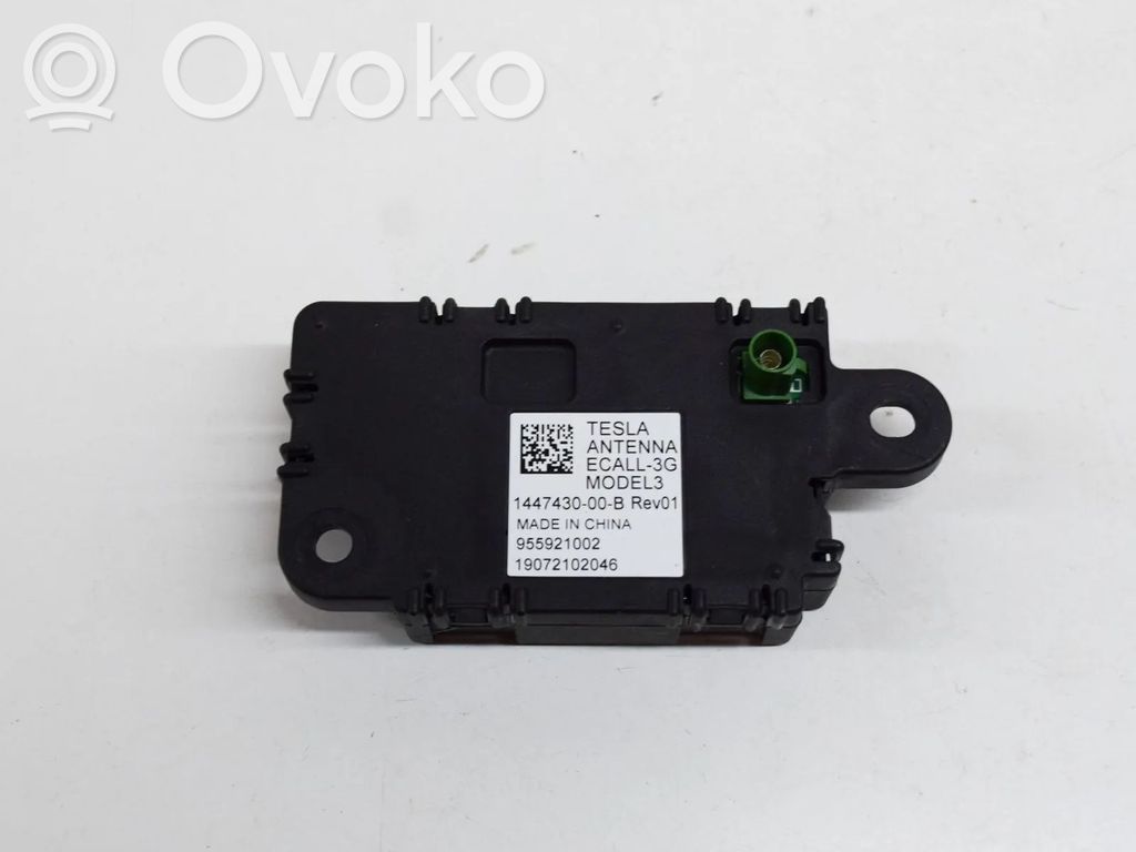 Tesla Model 3 Antenos stiprintuvas 