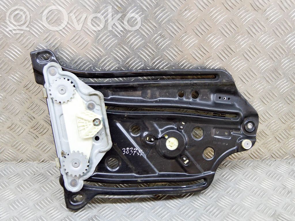 BMW 1 E82 E88 Regulador de puerta trasera con motor 