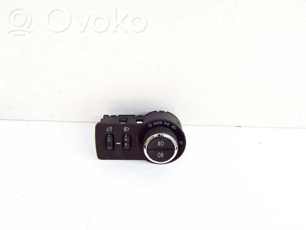 Light switch   95297440,10026917