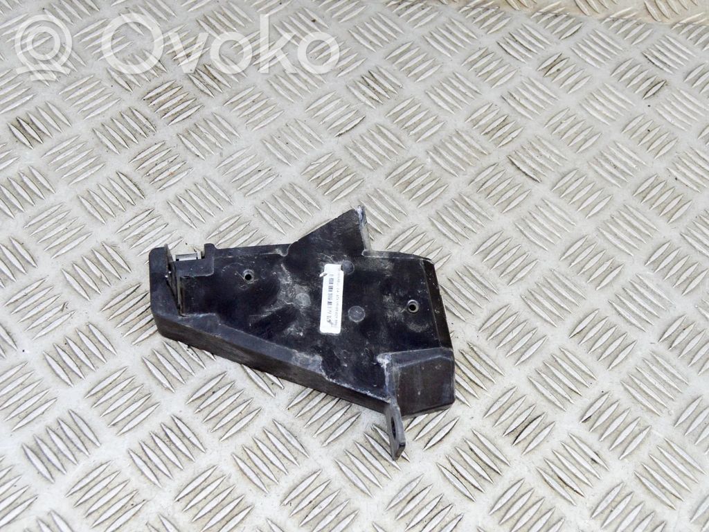 Support, fixation radiateur   68144541A