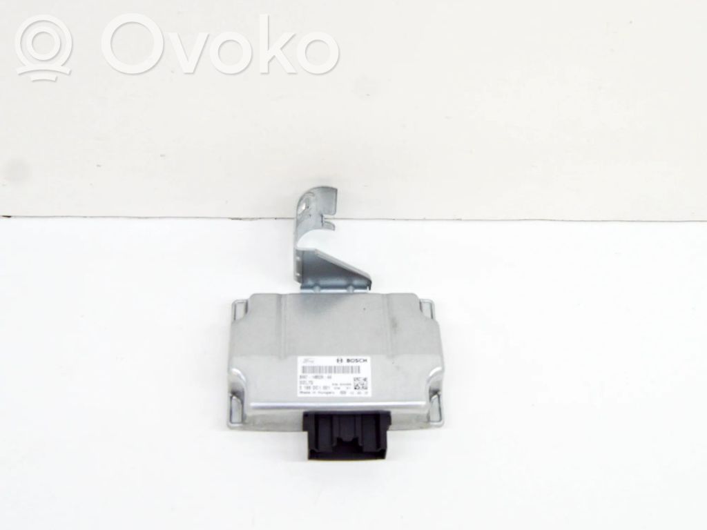 Ford Focus Jännitteenmuunnin/muuntimen moduuli 