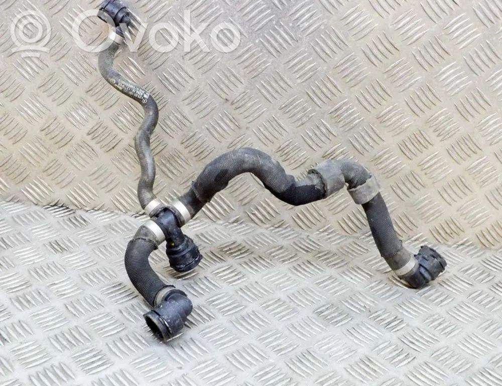Mercedes-Benz C W205 Tubo flessibile del liquido di raffreddamento del motore