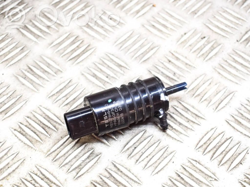 Tesla Model 3 Windscreen/windshield washer pump 