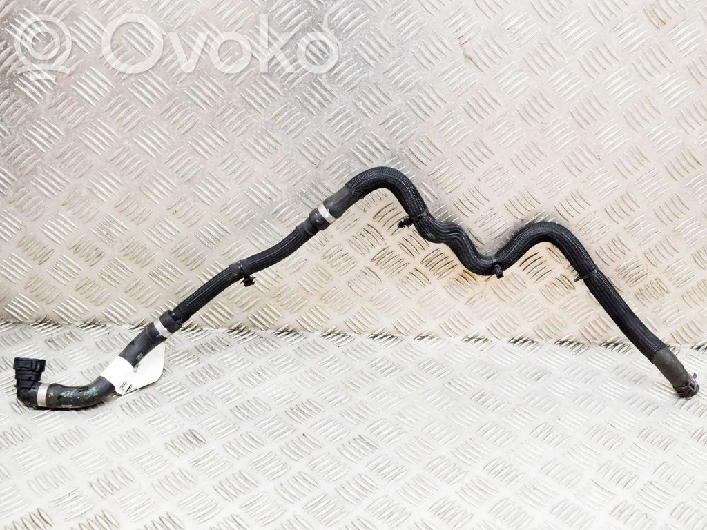 Jaguar I-Pace Engine coolant pipe/hose 
