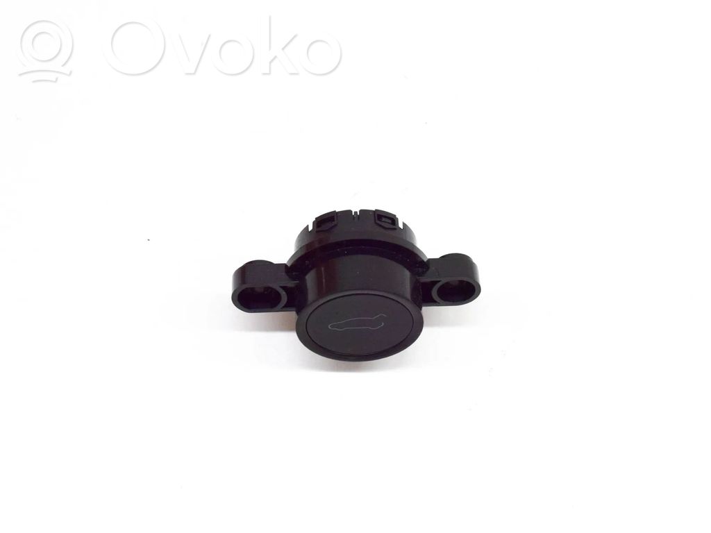 Tesla Model 3 Tailgate/boot open switch button 