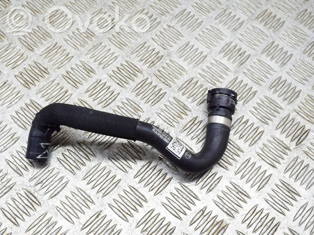 Audi A4 S4 B9 8W Engine coolant pipe/hose 