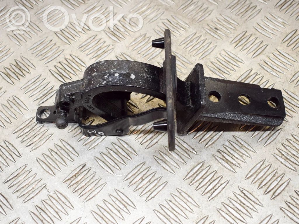 Volvo V70 Tailgate/trunk/boot hinge 