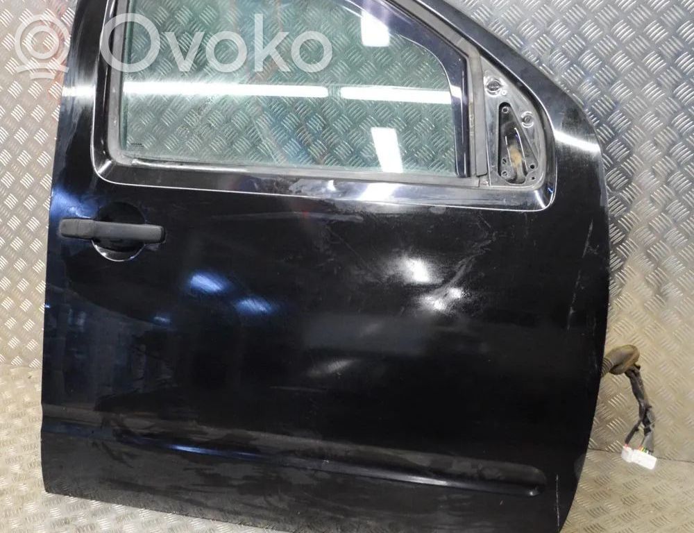 Nissan NP300 Puerta delantera 