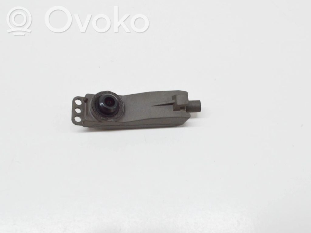 Side fender camera   106910400D