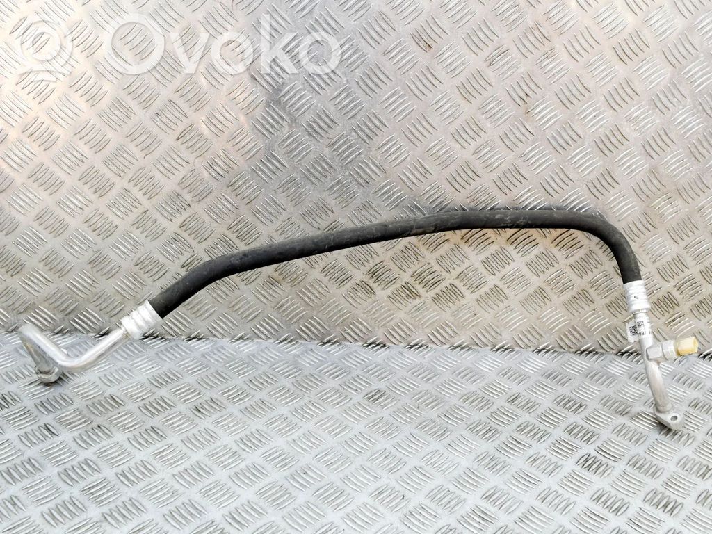 BMW iX3 G08 Ilmastointilaitteen putki (A/C) 