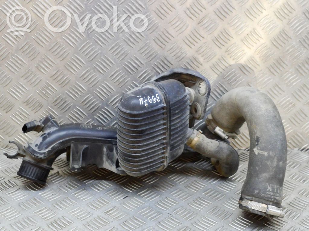 Audi A4 S4 B8 8K Imuilman vaimennin 