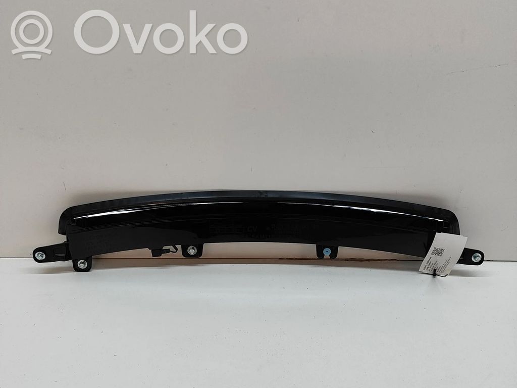 KIA EV6 Trzecie światło stop 