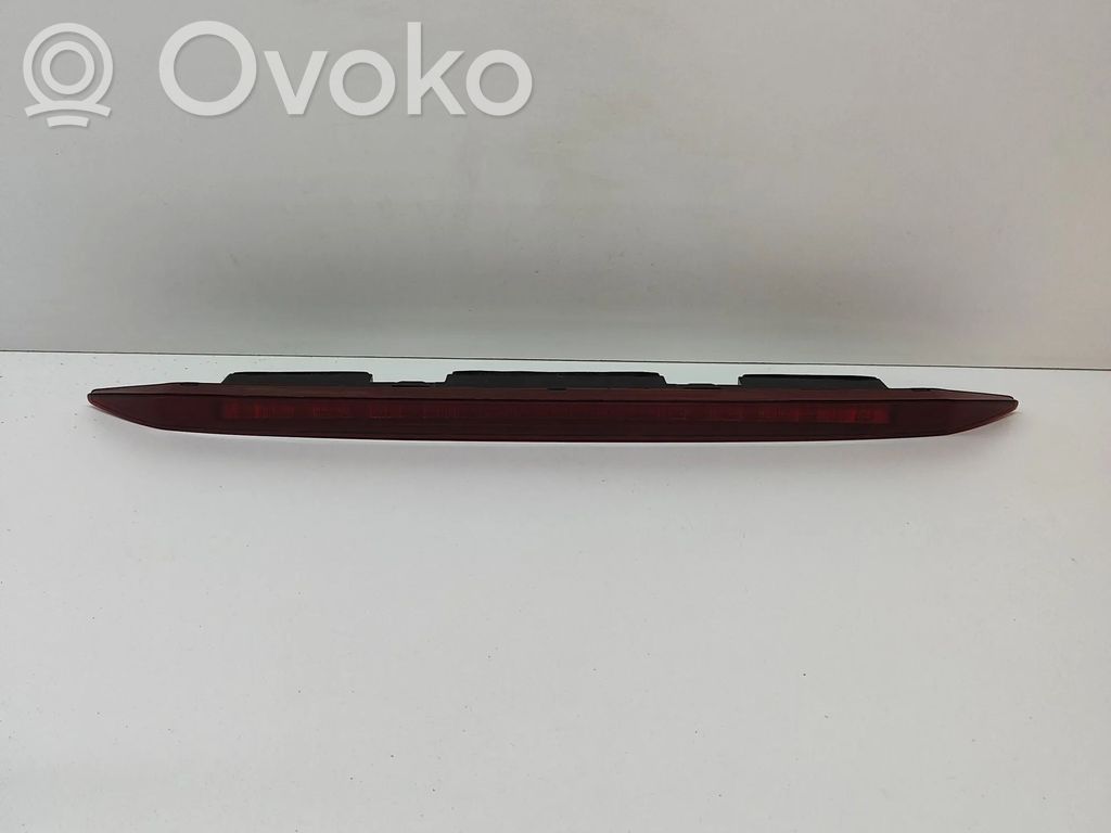 Volvo S90, V90 Trzecie światło stop 