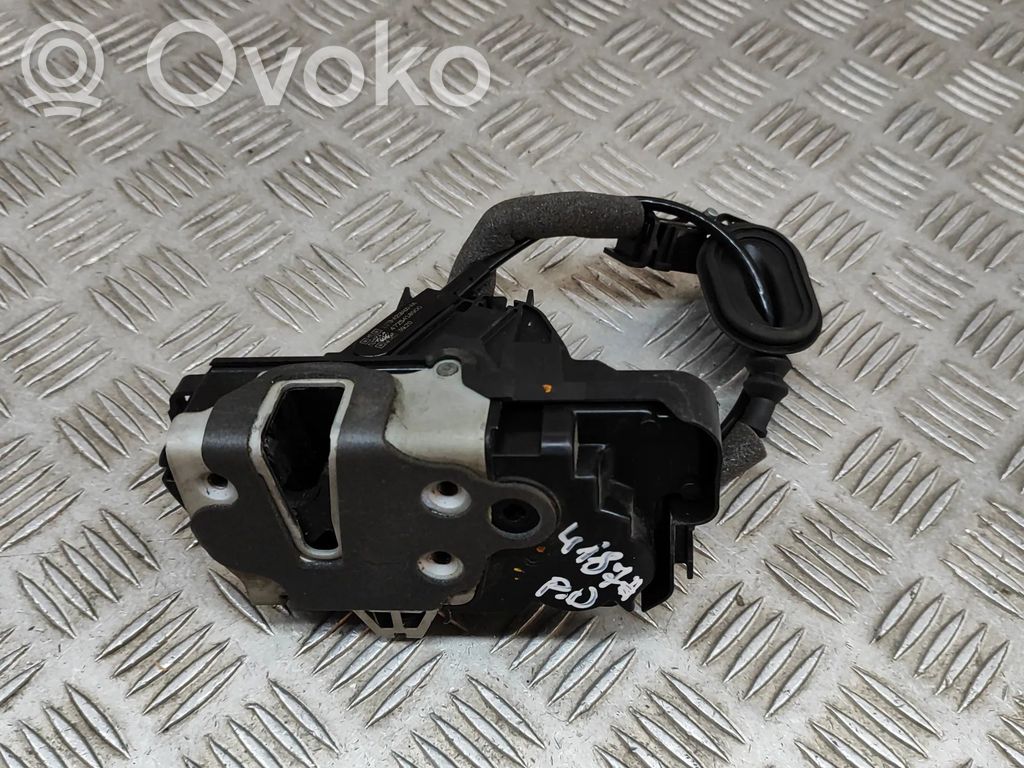 Ford Puma Priekšpusē slēdzene 