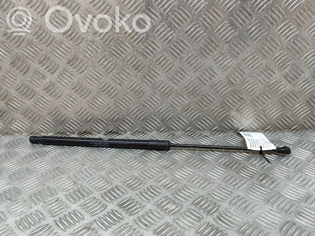 Volkswagen Golf VIII Amortyzator klapy tylnej bagażnika 