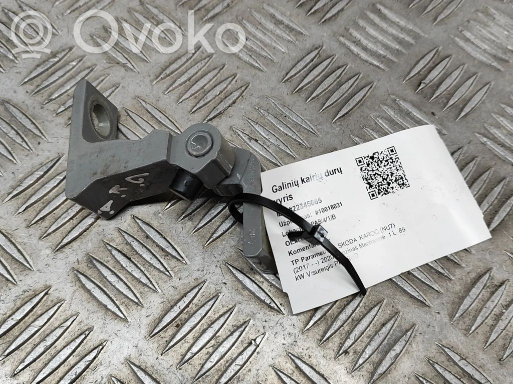 Skoda Karoq Cerniera inferiore della portiera posteriore