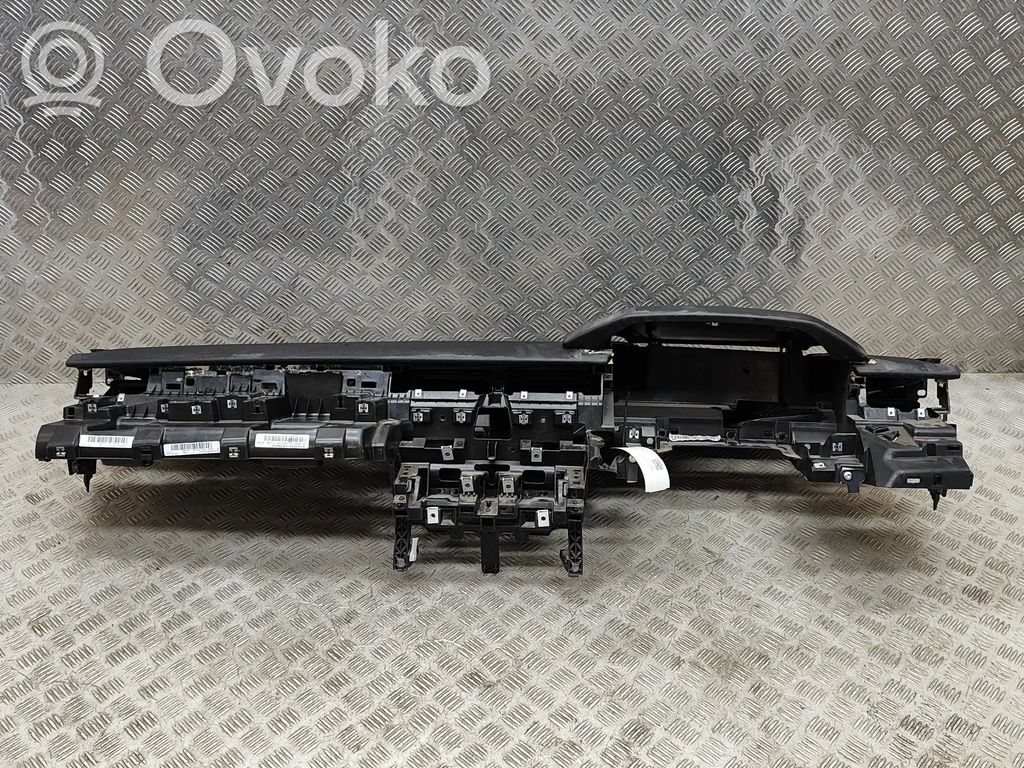 Deska rozdzielcza   J8A204320DG,J8A204320DG