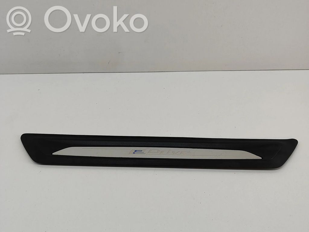 BMW 2 F45 Osłona listwy przedniej 