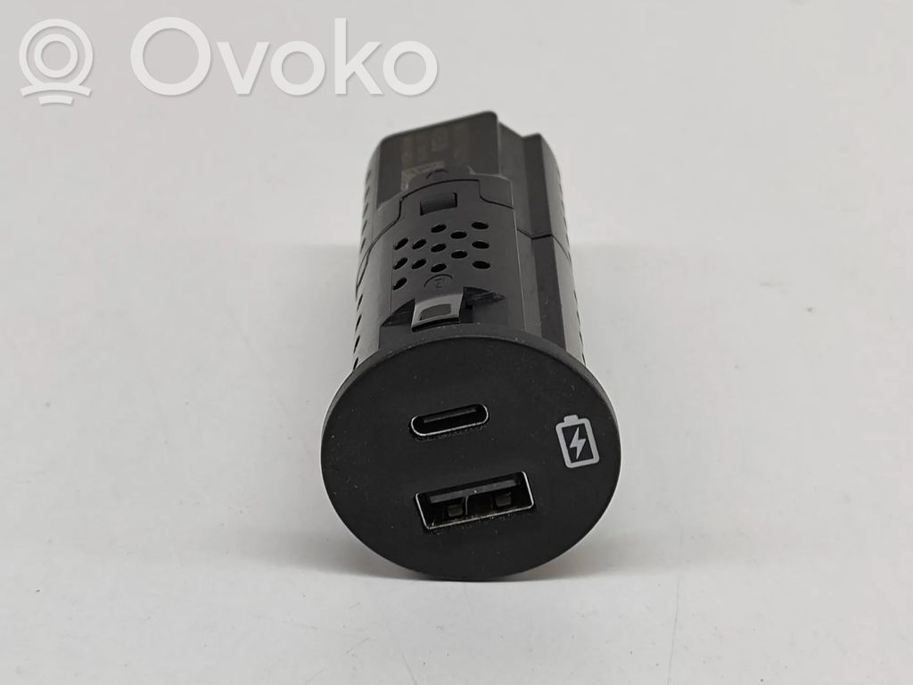 Ford Mustang Mach-E Enchufe conector USB 