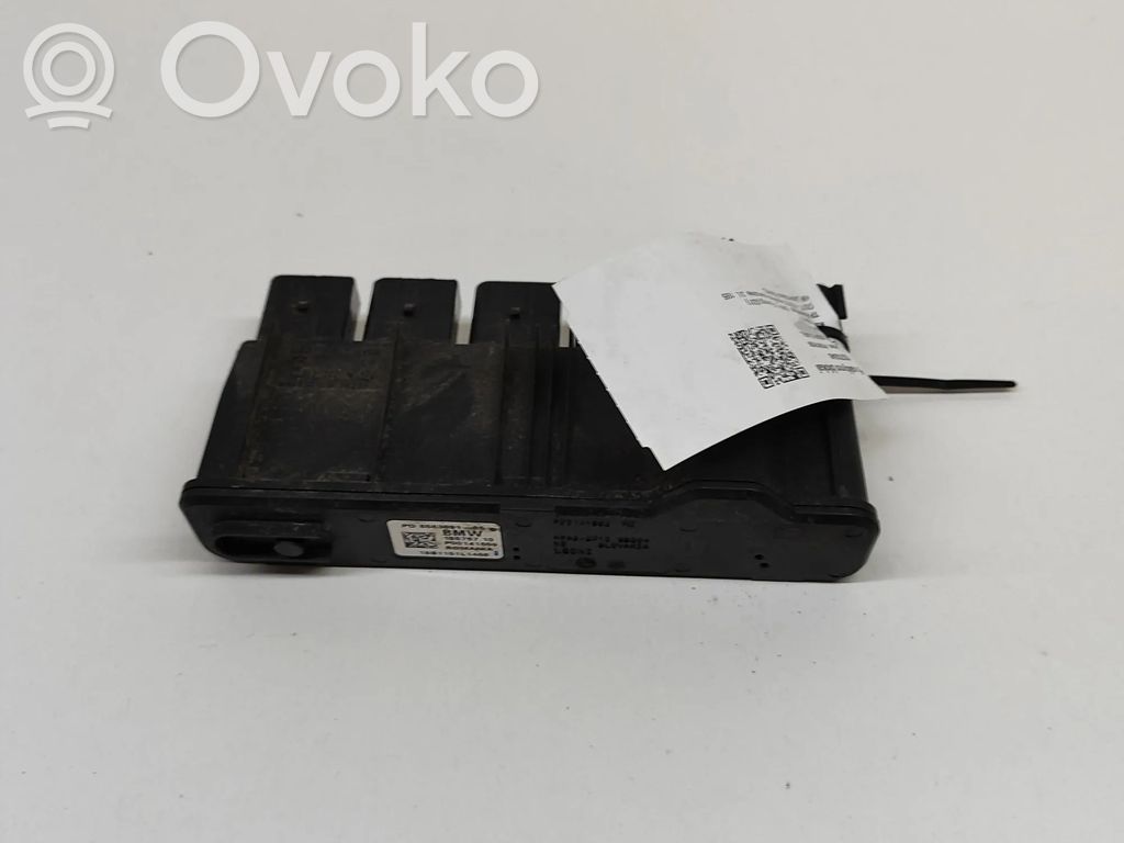 BMW 5 G30 G31 G38 Przekaźnik sterujący prądem 