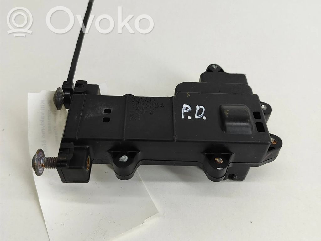 Unité de commande module de porte   104535400B