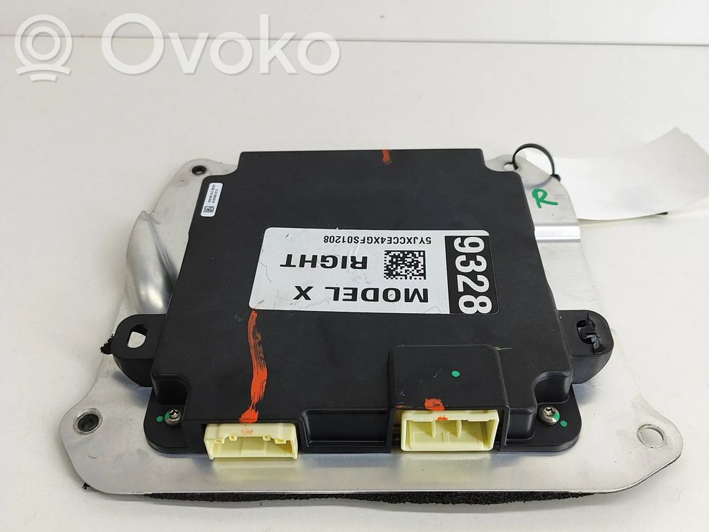 Door control unit/module   105018310C