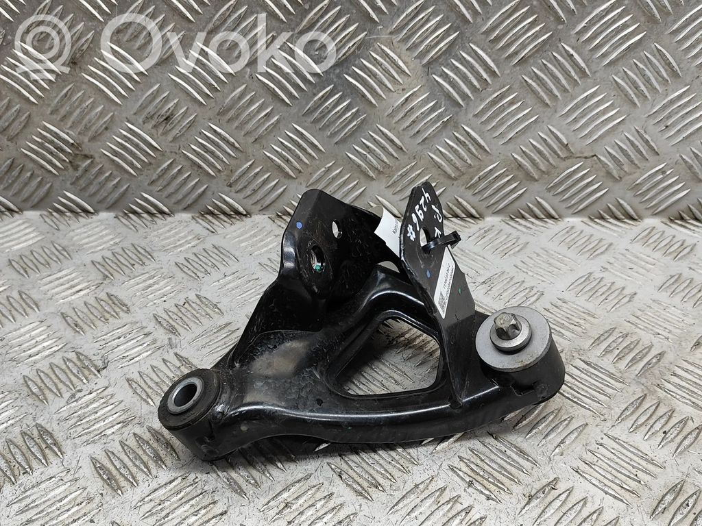 Engine mounting bracket   111023300C
