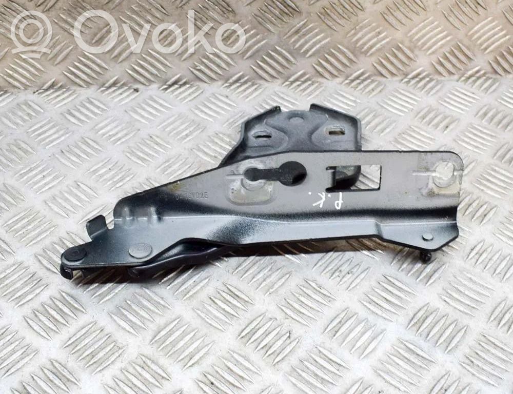 Volvo XC40 Zawiasy pokrywy / maski silnika 