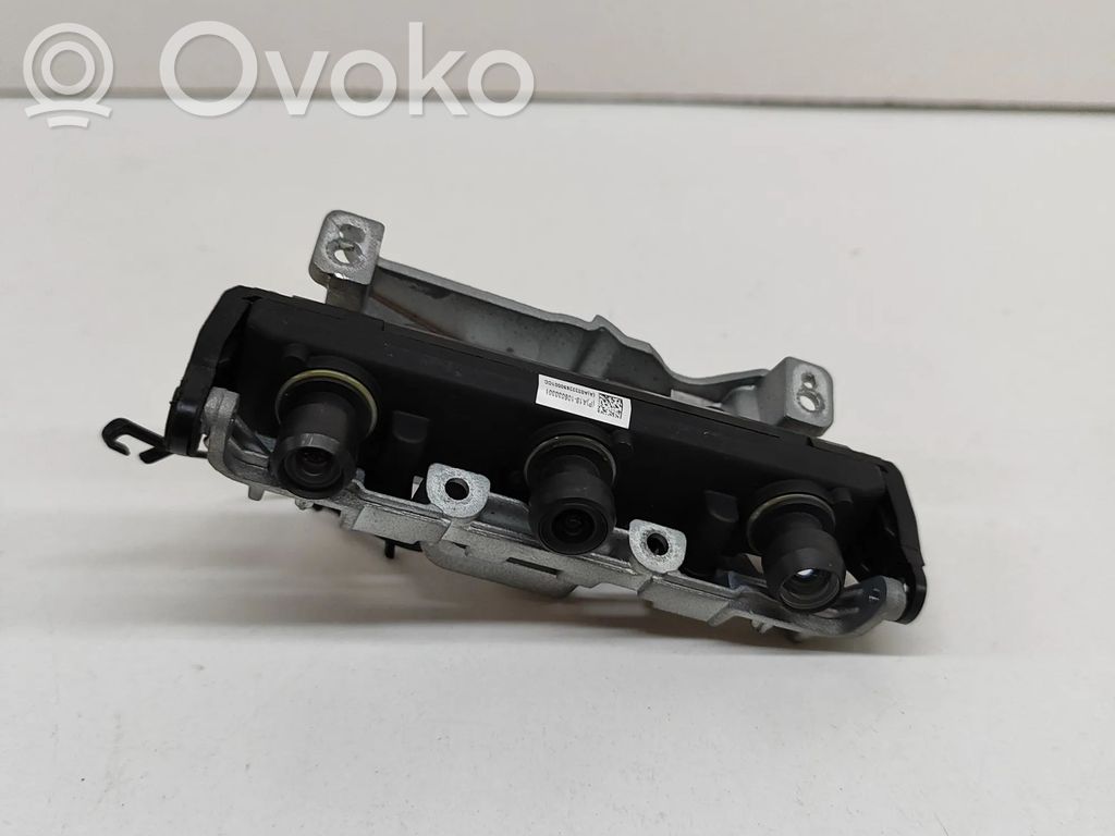 Tesla Model Y Windshield/windscreen camera 
