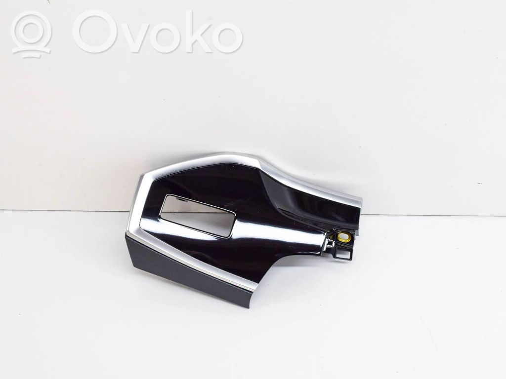 Audi Q3 F3 Ramka schowka deski rozdzielczej 