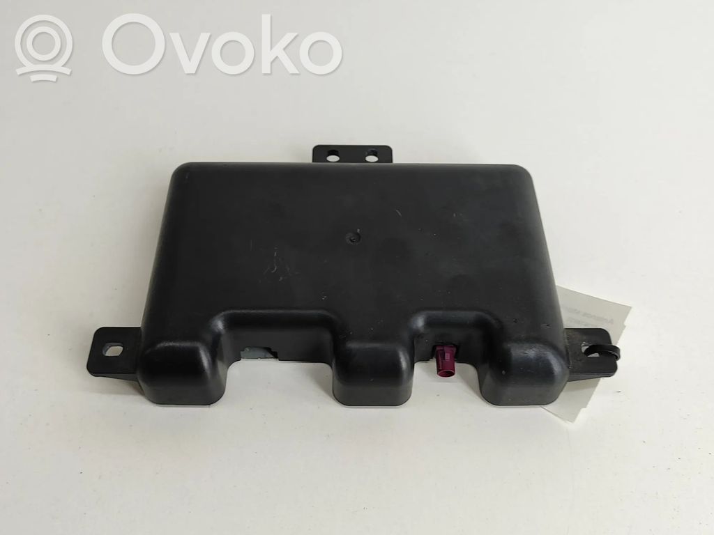 BMW 8 G14 Amplificateur d'antenne 