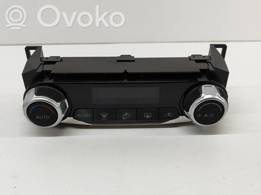 Nissan Juke II F16 Interruptor de control del ventilador interior