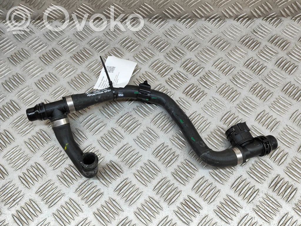 BMW i4 Engine coolant pipe/hose 