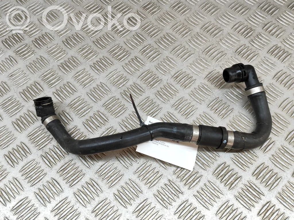 BMW i4 Engine coolant pipe/hose 