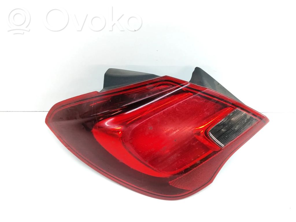 Opel Corsa F Rear/tail lights 