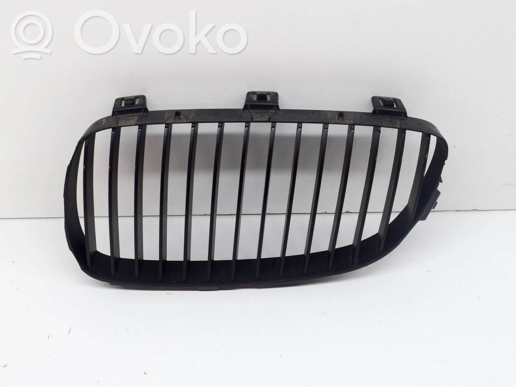 Front grill   7157277,7157275