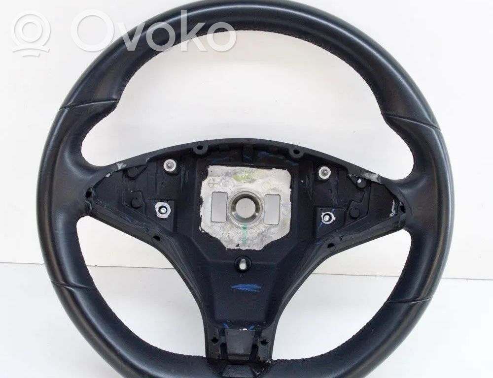 Steering wheel   3058087