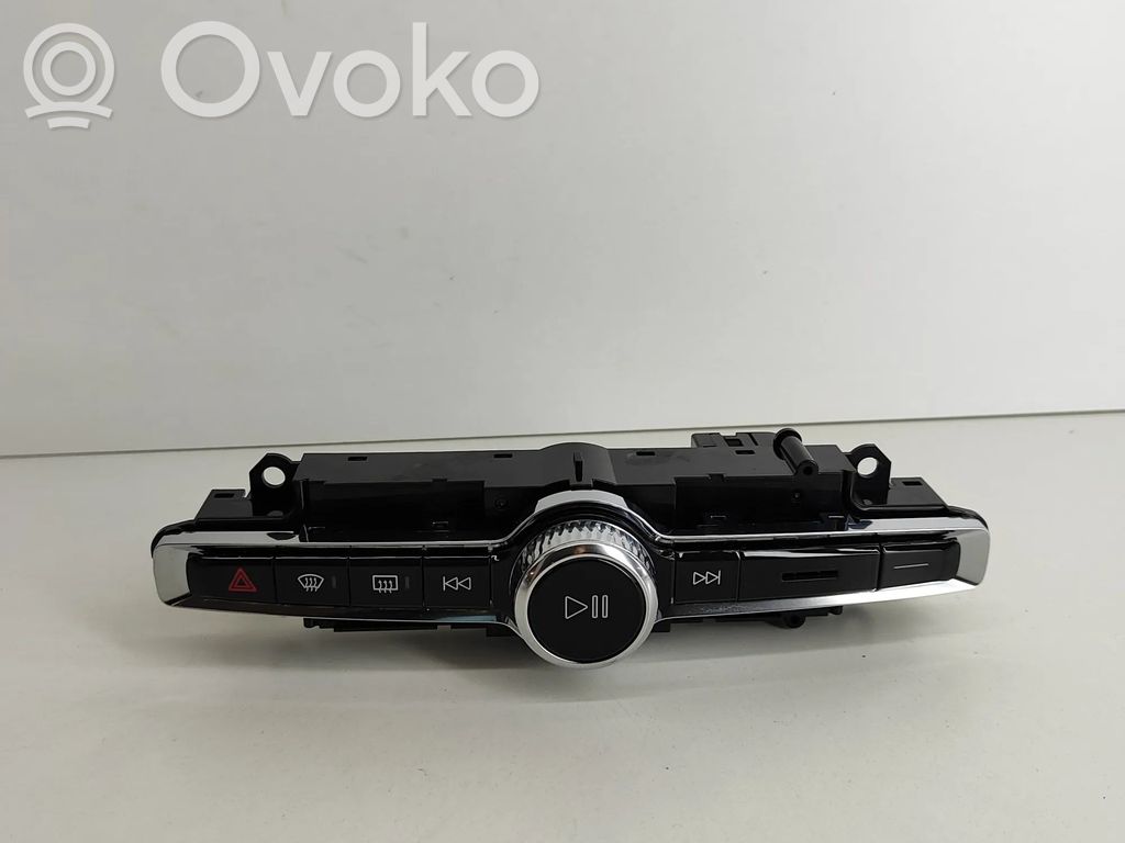 Volvo XC40 Mando de control del sonido 