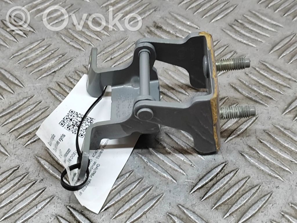 Volvo XC40 Zawias klapy tylnej bagażnika 