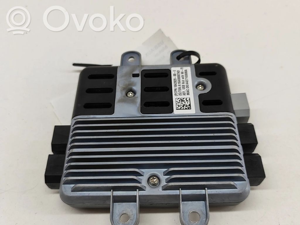 Steuergerät USB   104282900E